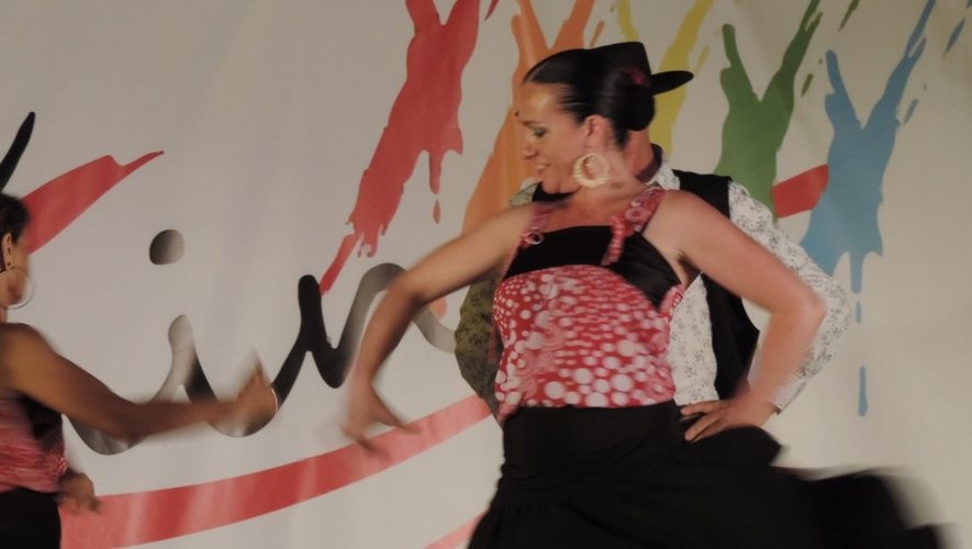 Maïté professeur sévillanes flamenco